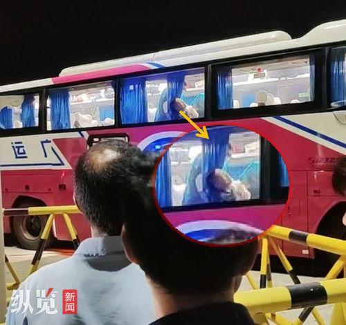 视频爆料大巴车放行李,大巴车行李存放之谜,揭秘行李安全与便捷新方式 第3张 视频爆料大巴车放行李,大巴车行李存放之谜,揭秘行李安全与便捷新方式 第3张