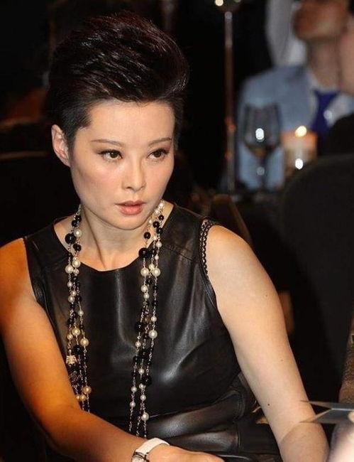 微博爆料娱乐圈女明星,揭秘幕后真相与情感纠葛  第3张