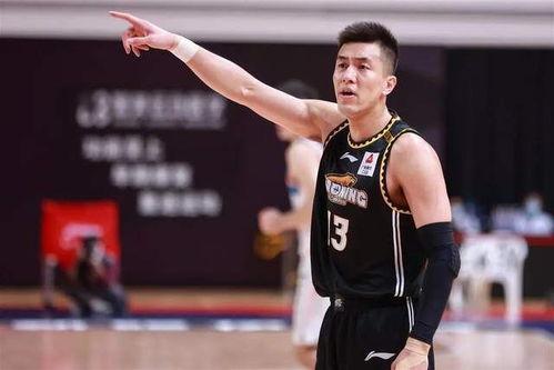 爆料郭艾伦最新消息,揭秘篮球巨星背后的故事与挑战  第2张